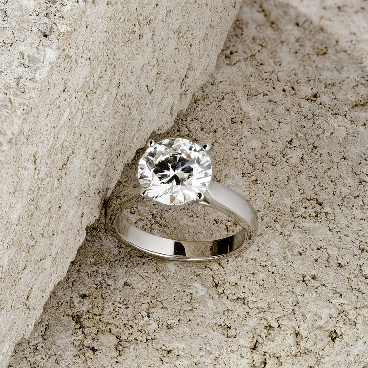 Elysia 3.00ct Lab Diamond Round Cut Engagement Ring in 18K White Gold G/VS1