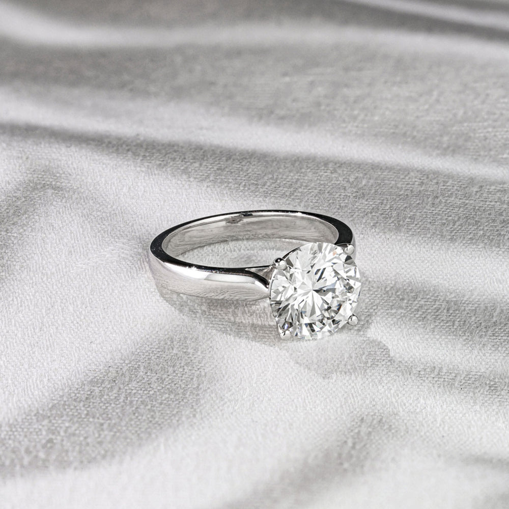 Elysia 3.00ct Lab Diamond Round Cut Engagement Ring in 18K White Gold G/VS1
