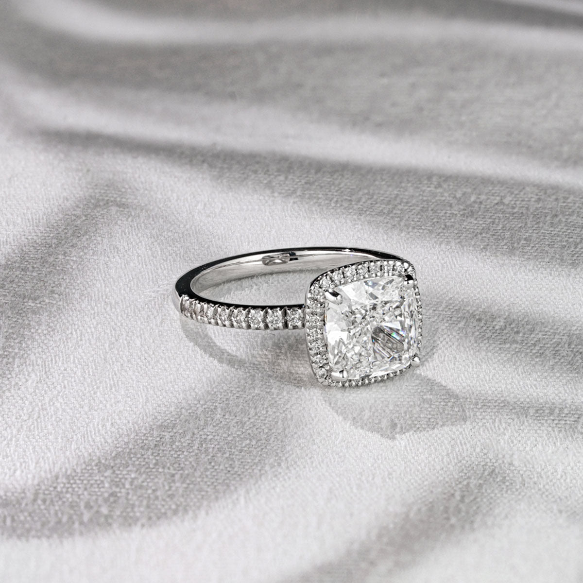Beatrice 3.55ct Lab Diamond Cushion Cut Engagement Ring in Platinum G/VS1