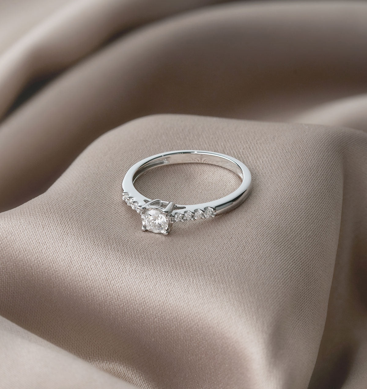0.25 Carat (1/4 CTW) 10K White Gold 5-Stone Diamond Engagement Ring Set - Size 5