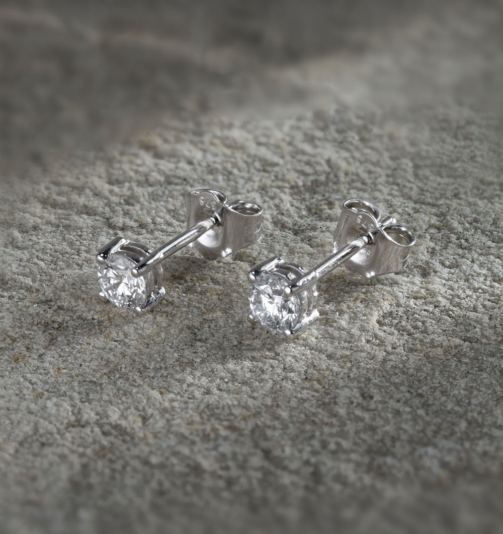 Lab Diamond Studs Earrings 0.50CT F/VS1 Quality Set in Platinum - 4.1mm