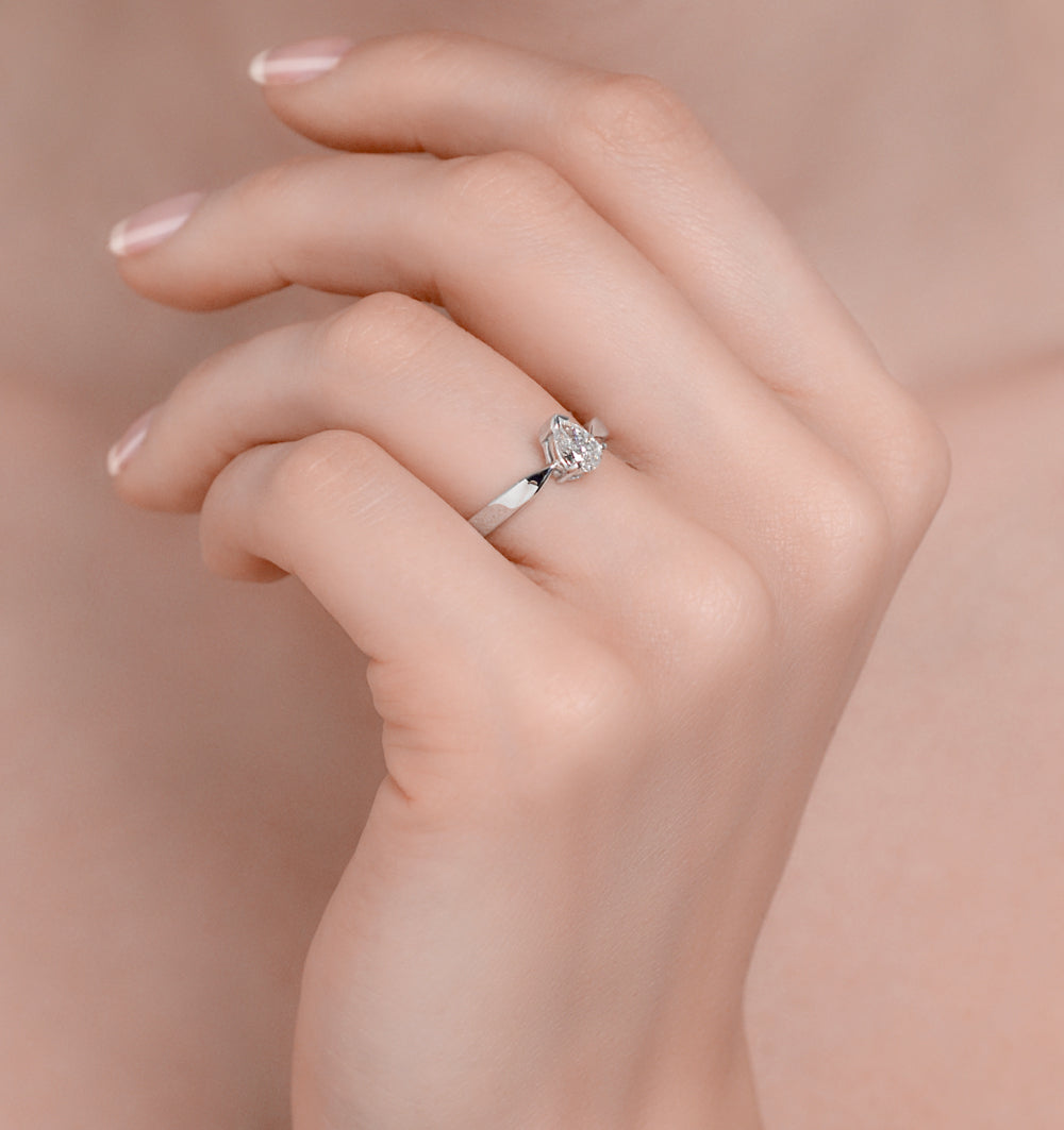 Certified Pear Shaped Platinum Diamond Engagement Ring 0.50CT-H/Si