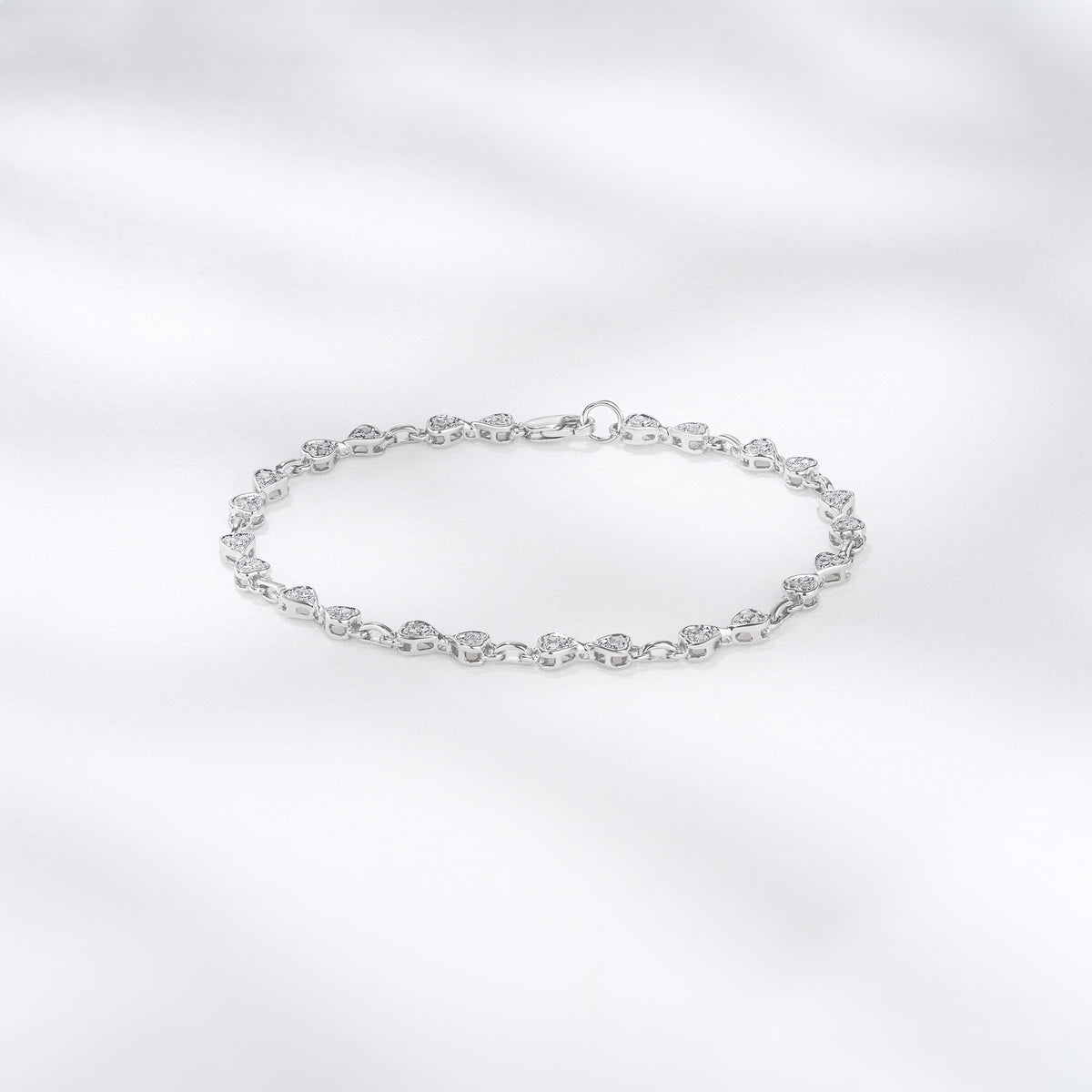 0.25ct Diamond Heart Bracelet Set In Silver
