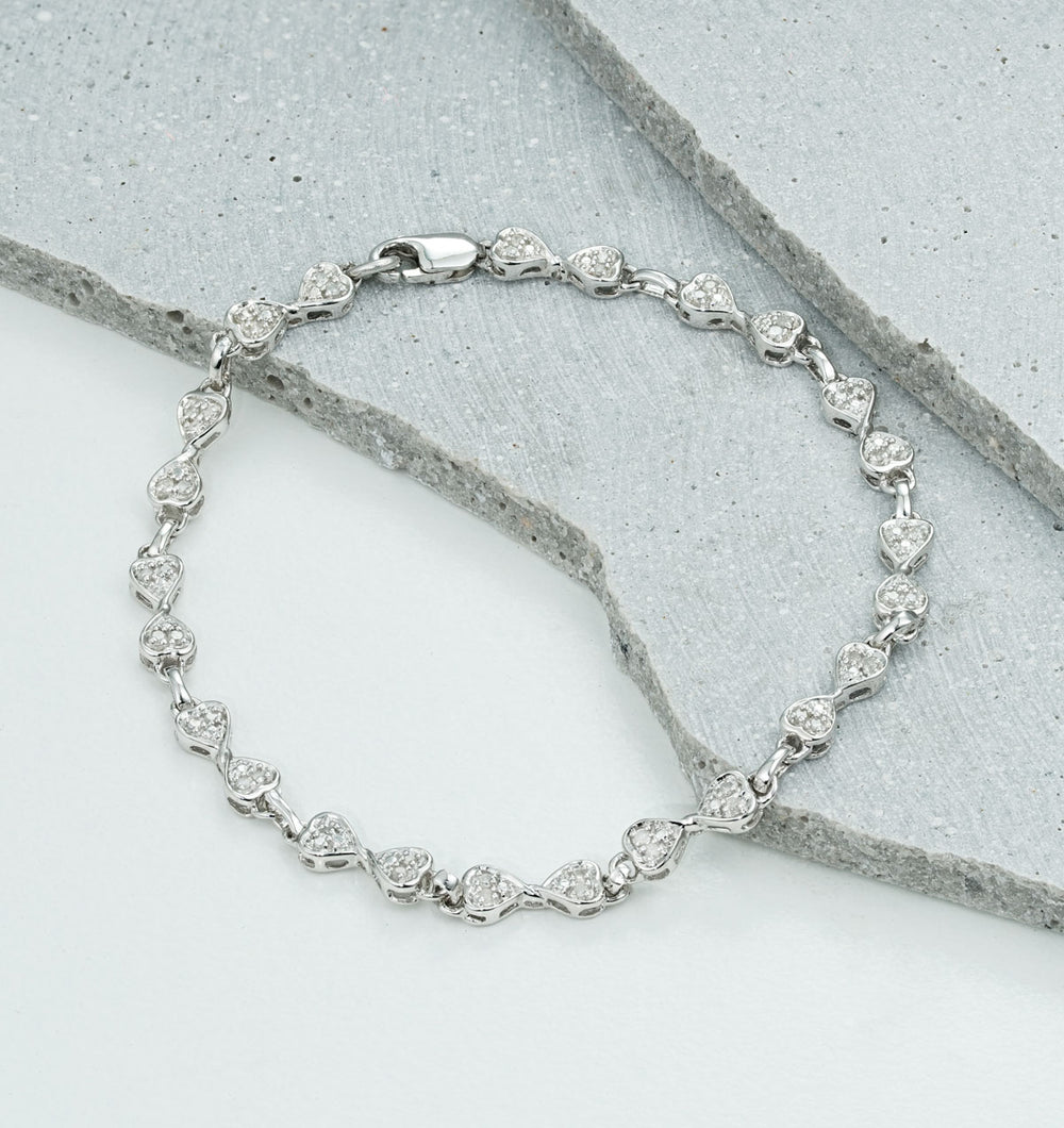 0.25ct Diamond Heart Bracelet Set In Silver