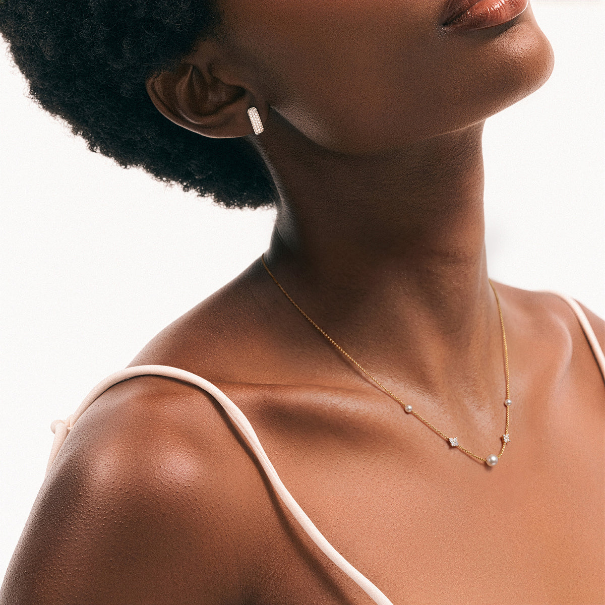Eden 4mm and 6mm Round Pearls and Lab Diamond Station Necklace in 18K Gold Vermeil