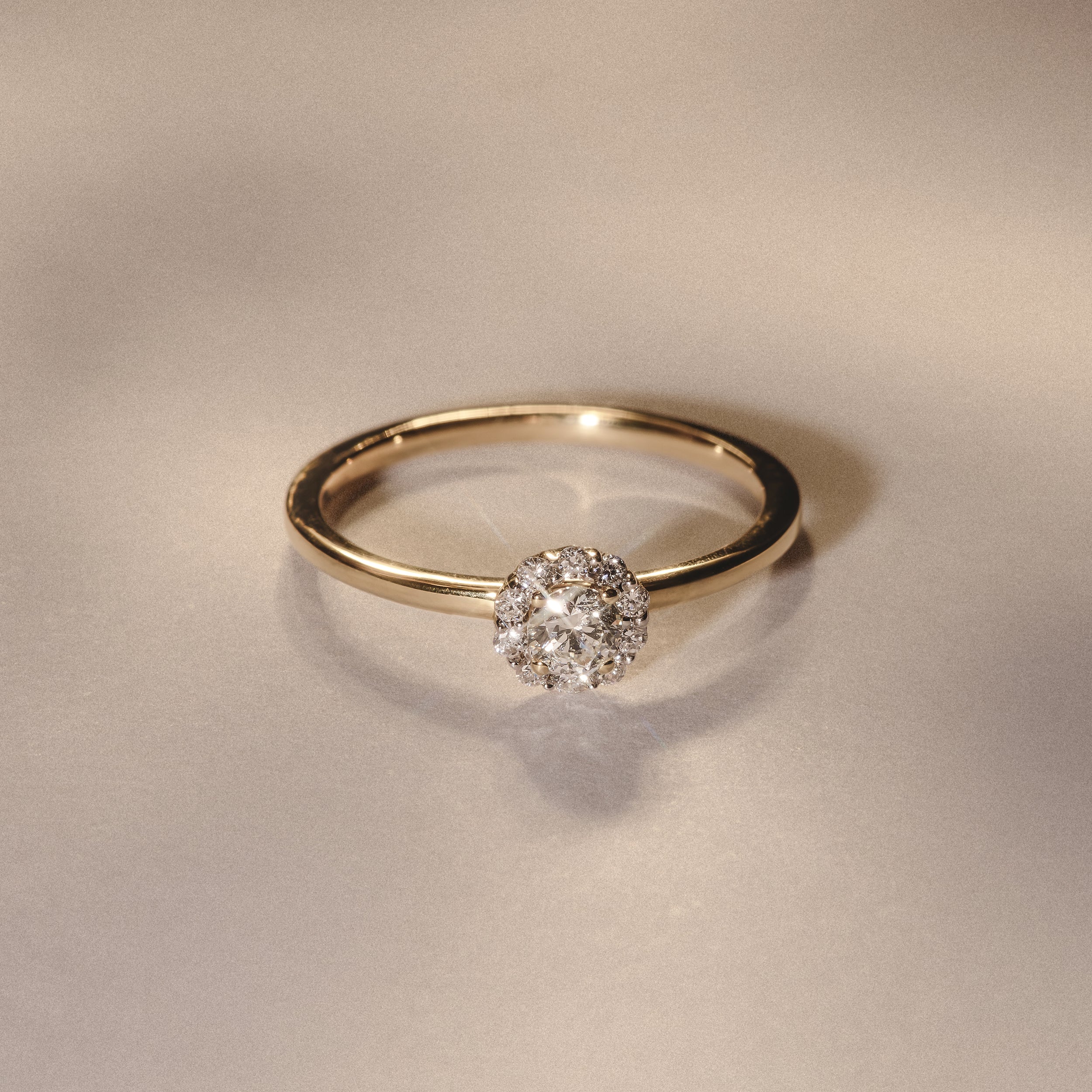 The Fleur Halo 0.30ct  H/SI Round Cut Lab Diamond Ring in 18K Gold Vermeil