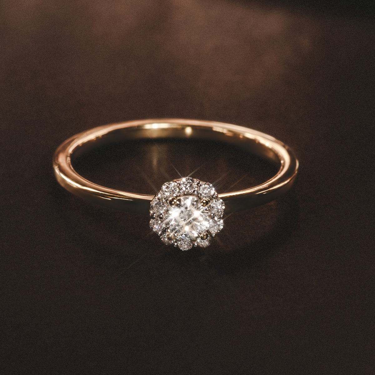 The Fleur Halo 0.30ct  H/SI Round Cut Lab Diamond Ring in 18K Gold Vermeil
