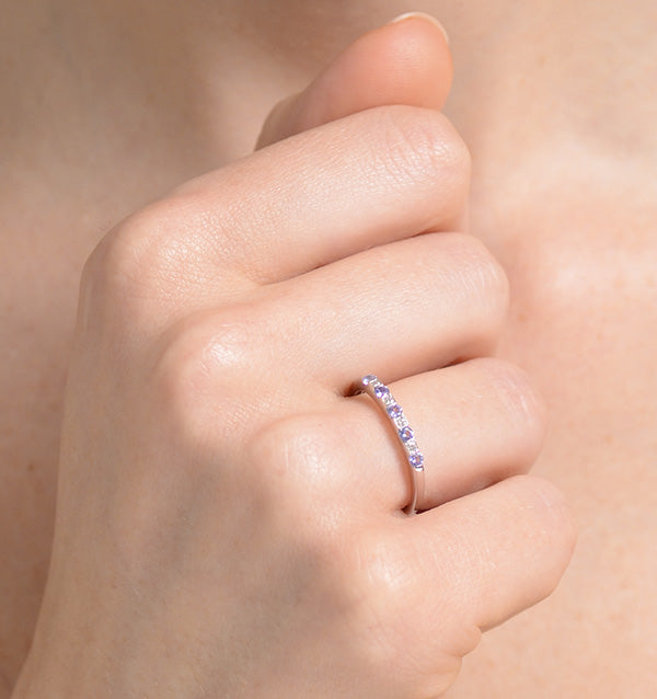 Tanzanite 0.18CT And Diamond 9K White Gold Ring