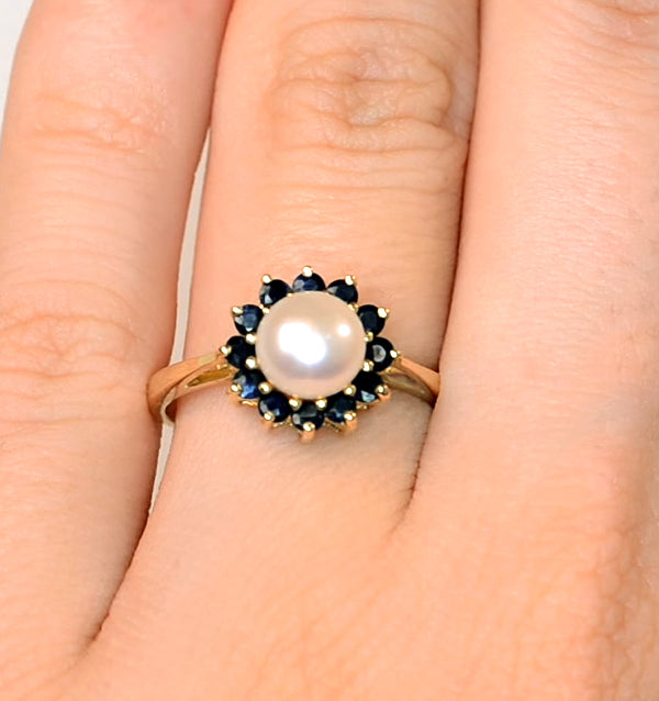 Pearl And Sapphire 9K Gold Ring