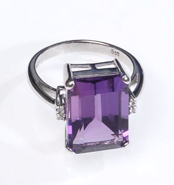 Amethyst 6.40ct And Diamond 9K White Gold Ring