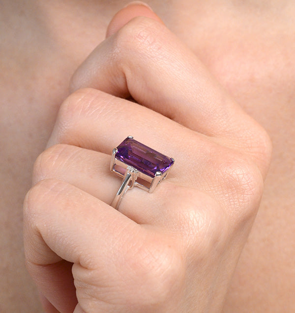 Amethyst 6.40ct And Diamond 9K White Gold Ring