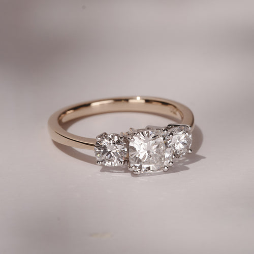 engagement carousel 3 stone