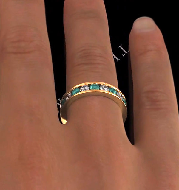 ETERNITY RING RAE DIAMONDS H/SI AND EMERALD 1.70CT - 18K GOLD