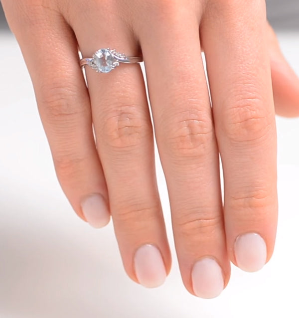 Aquamarine 0.70CT And Diamond 18K White Gold Ring N4442