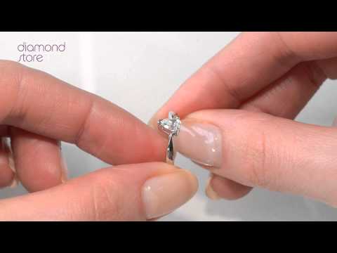 Engagement Ring Certified Pear Shaped Diamond 0.33CT G/VS 18K Gold
