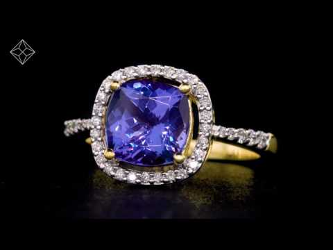 2ct Tanzanite and Diamond Shoulders Asteria Ring in 18K Gold