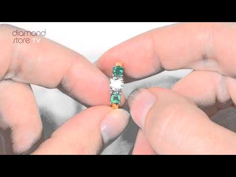Emerald 0.20ct And Diamond 18K Gold Ring